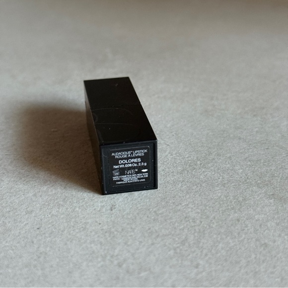NARS Audacious Lipstick – Dolores (Mini) - Picture 3 of 3